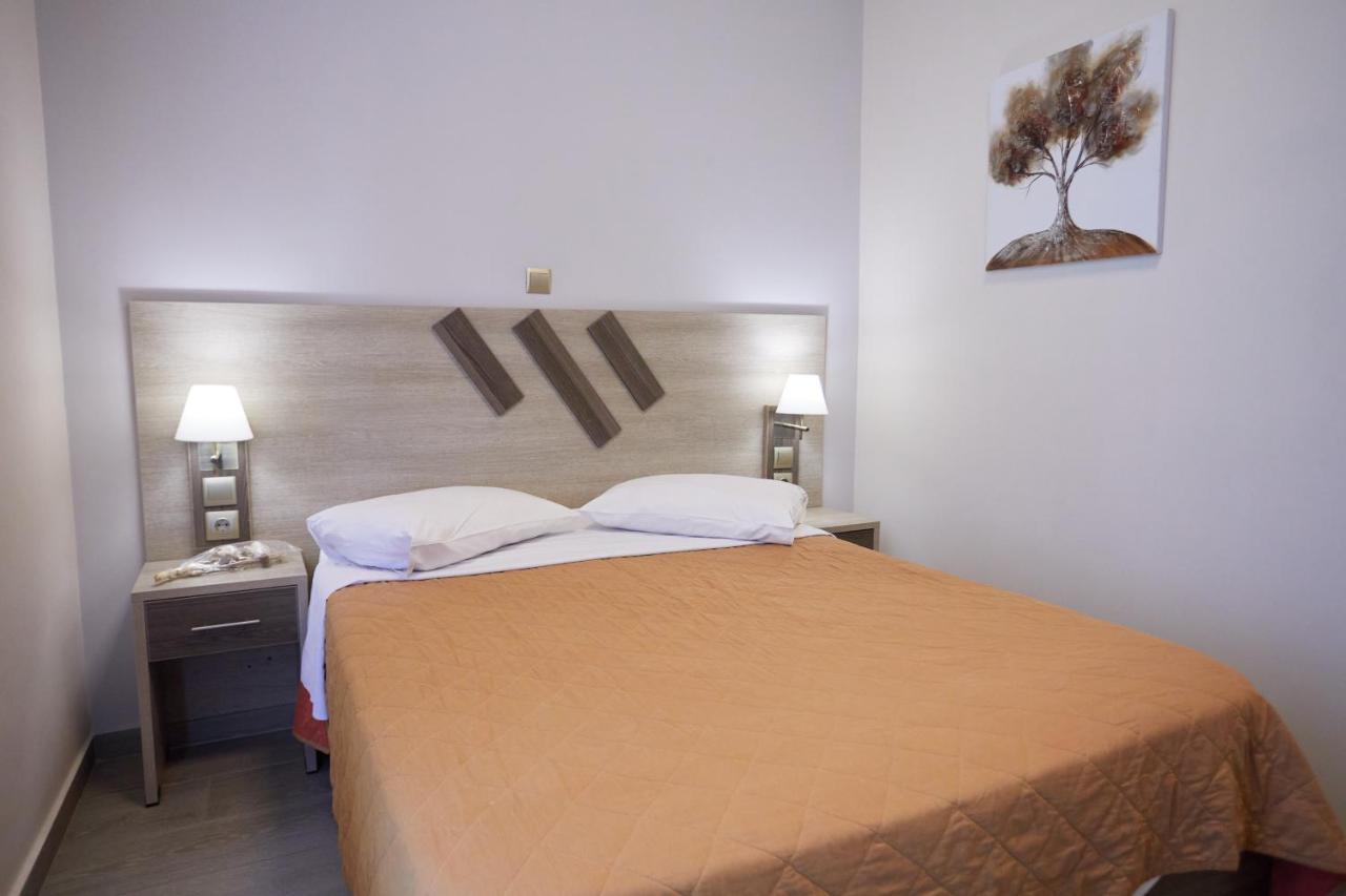 Amalia City Rooms Chios Town Exteriör bild