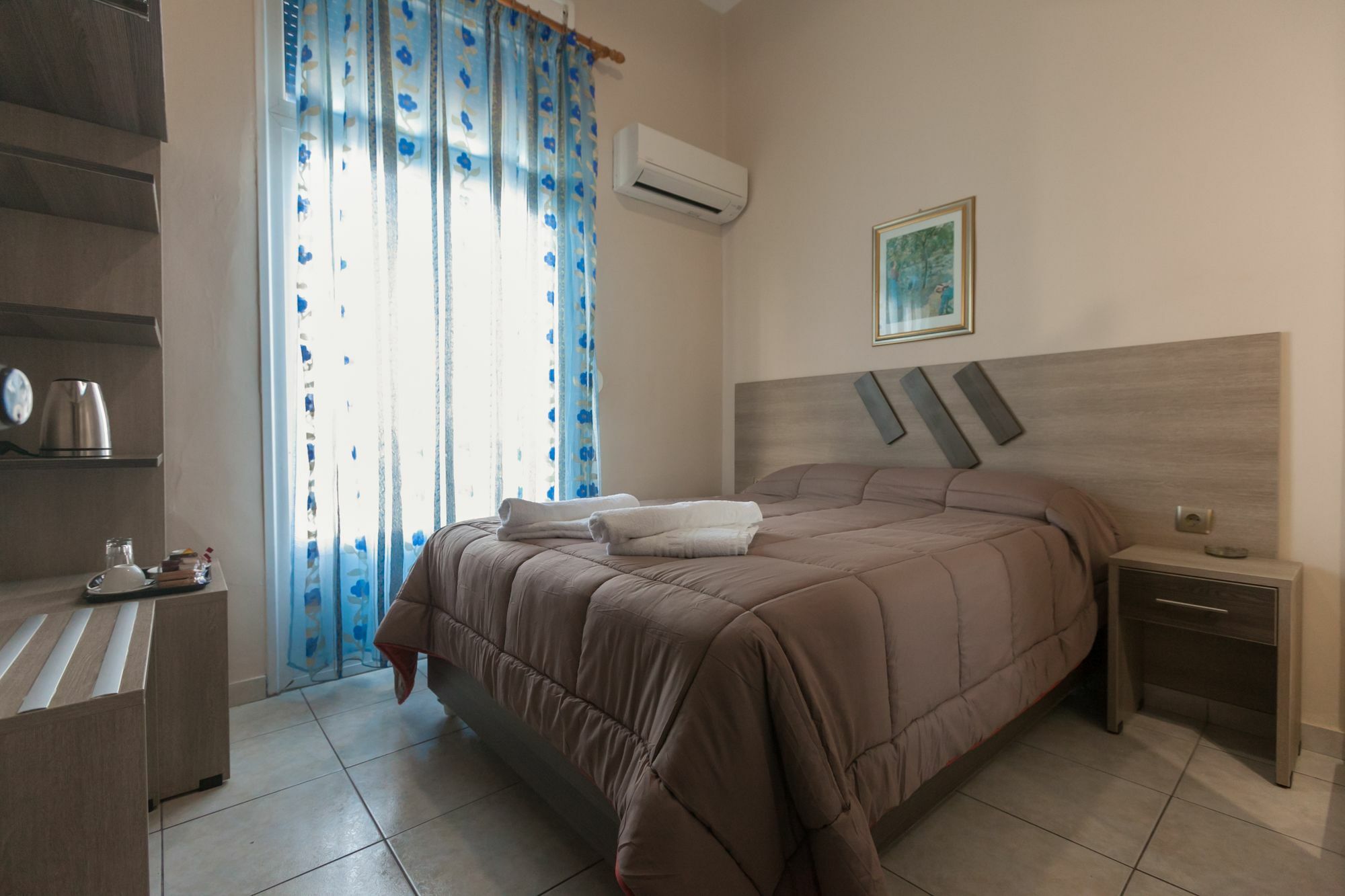 Amalia City Rooms Chios Town Exteriör bild