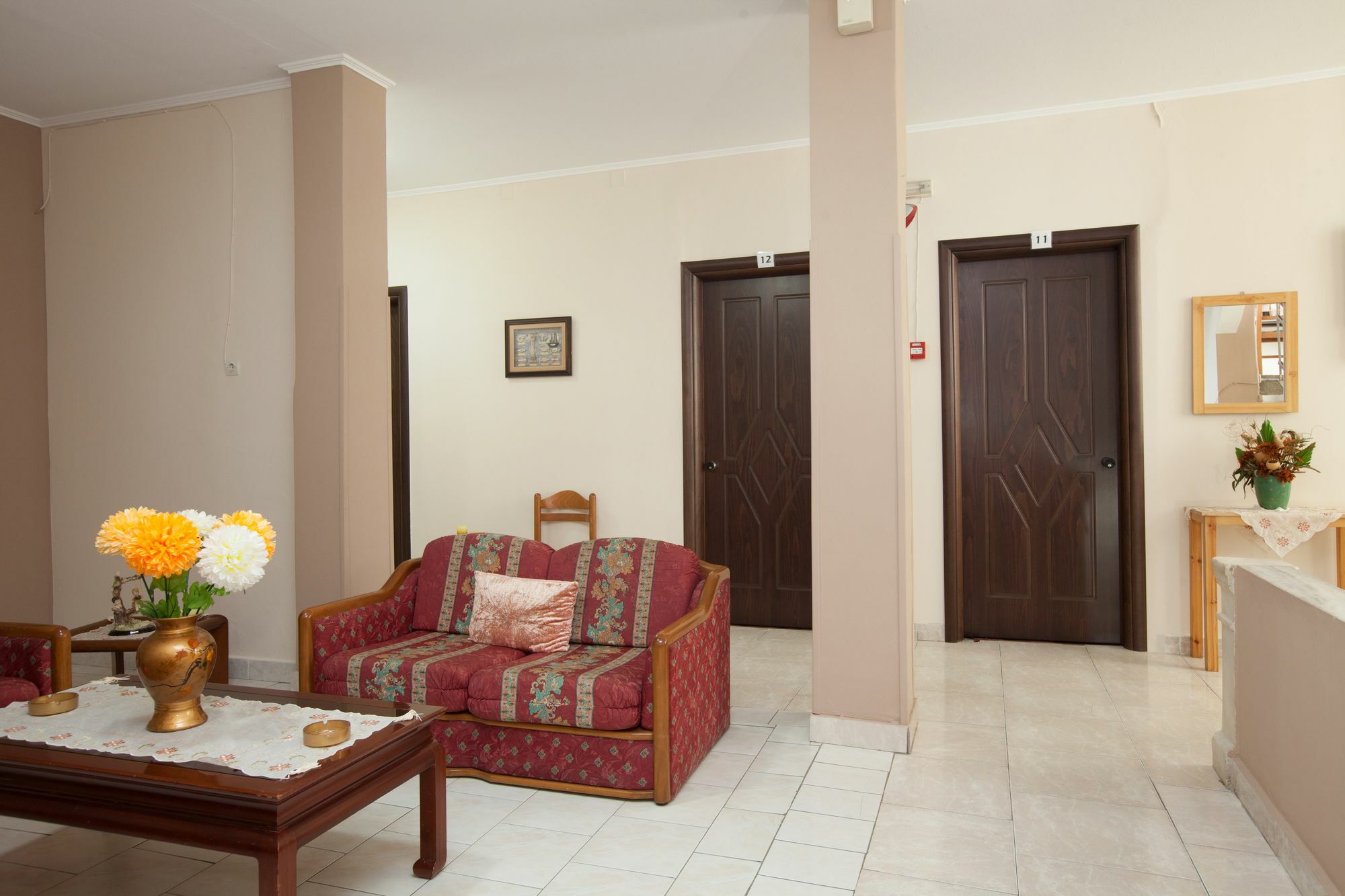 Amalia City Rooms Chios Town Exteriör bild